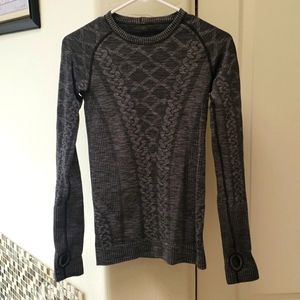 Lululemon long sleeve shirt